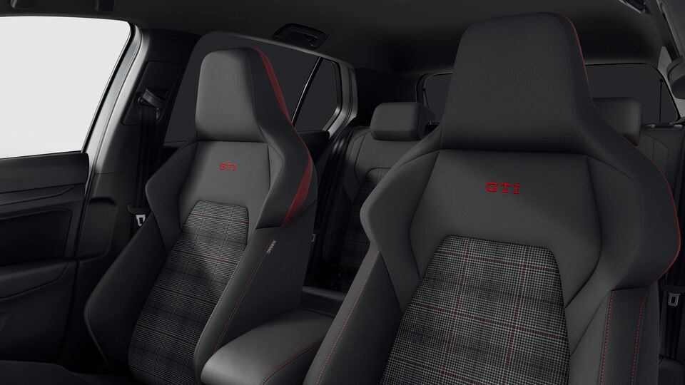 The new Golf GTI 純正ナビ“Discover”、テクノロジーパッケージ、DCC（19インチ）の画像4