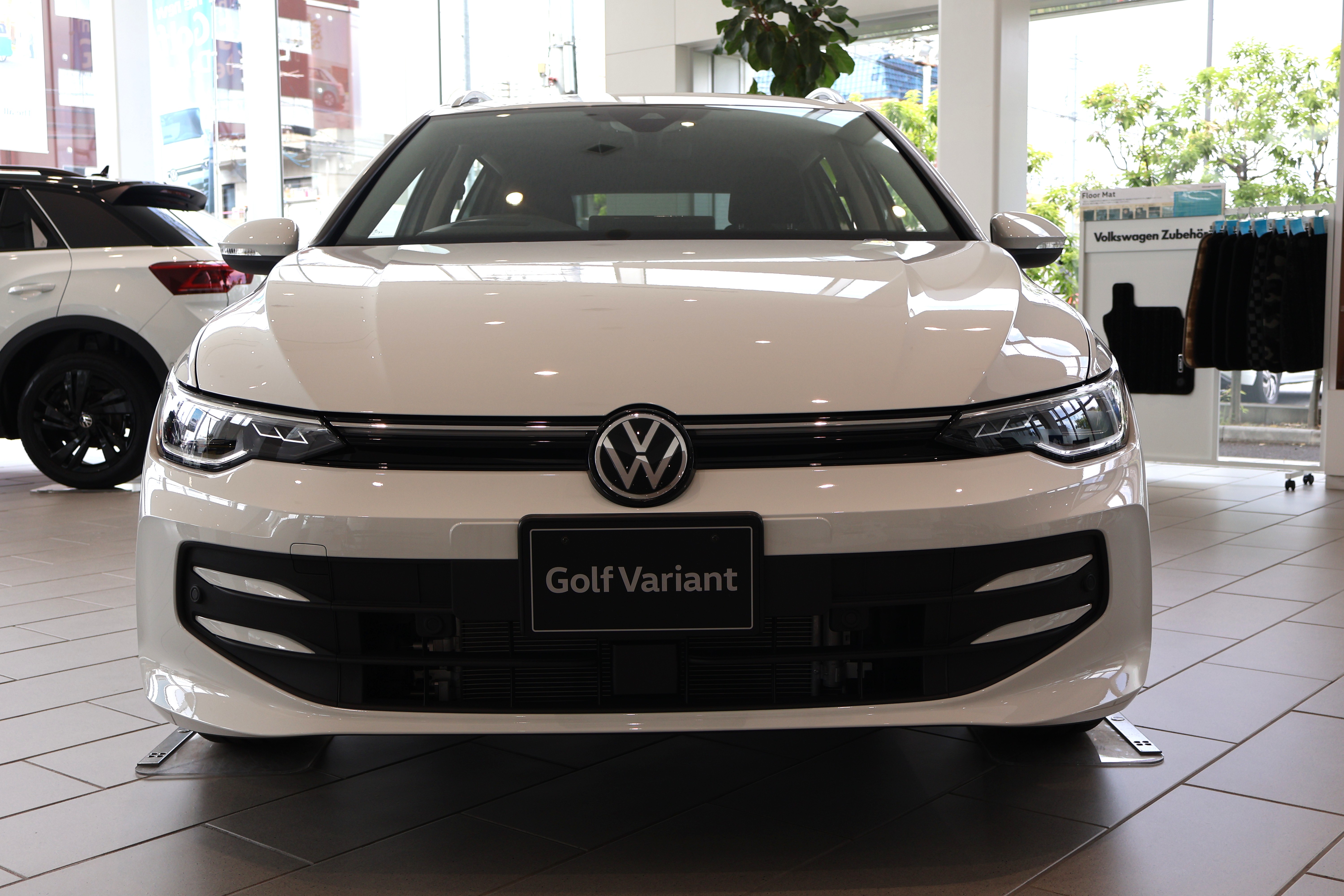 Golf Variant eTSI Active