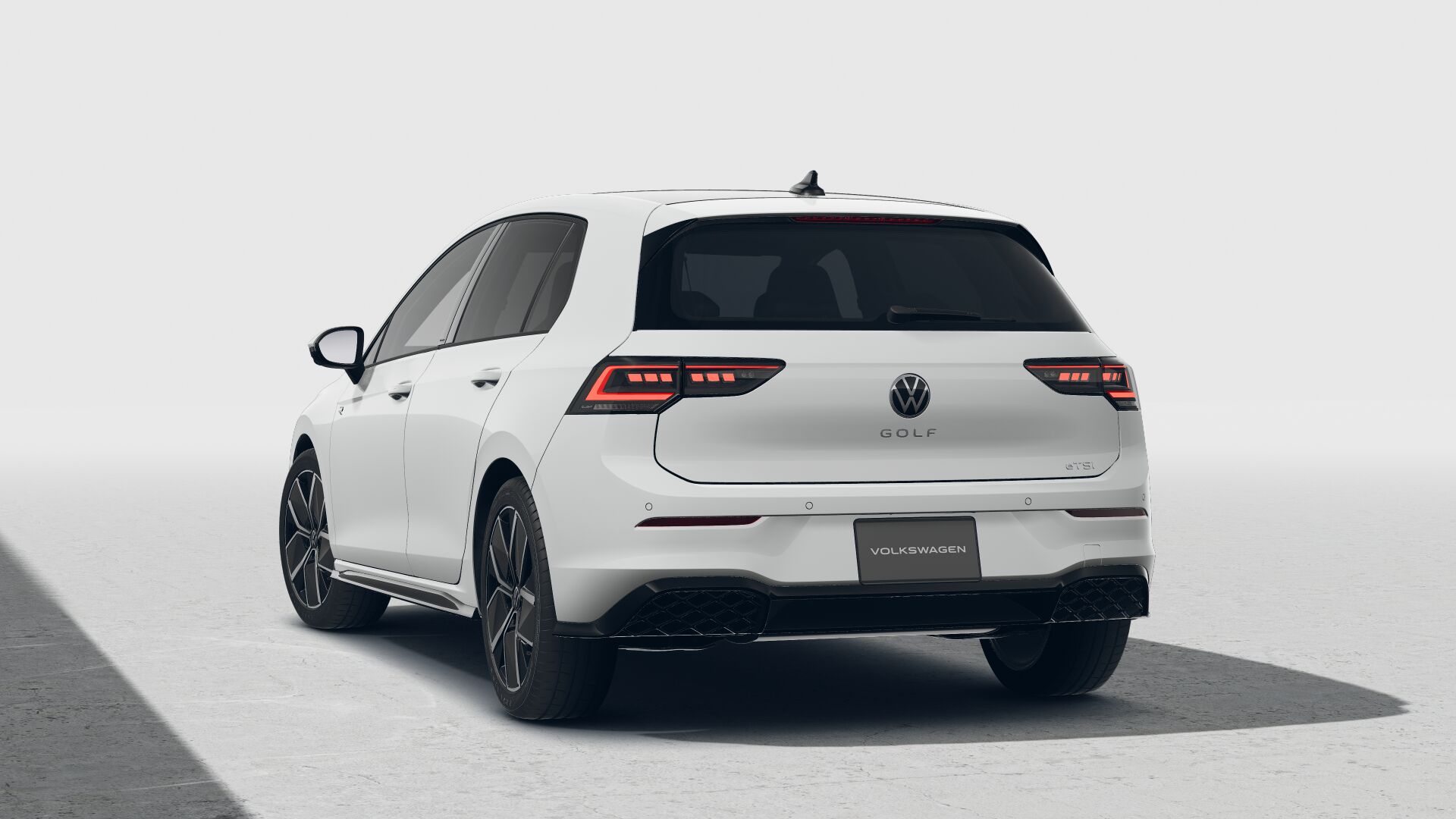 The new Golf eTSI R-Line テクノロジーパッケージの画像2