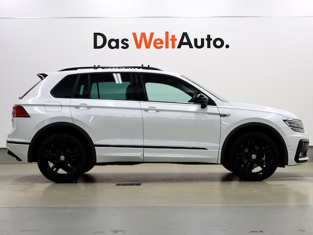 Tiguan TDI R-Line Black Style 4MOTION NAVI ETC BCの画像2