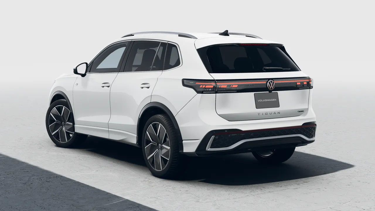 Tiguan TDI 4MOTION R-Lineレザーシートパッケージ、ラグジュアリーパッケージの画像2